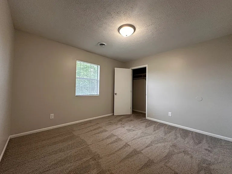 2 bedroom - 1 bath in phase 2 - carpet