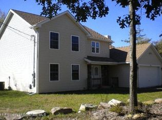 7021 White Tail Ln, Long Pond, PA 18334