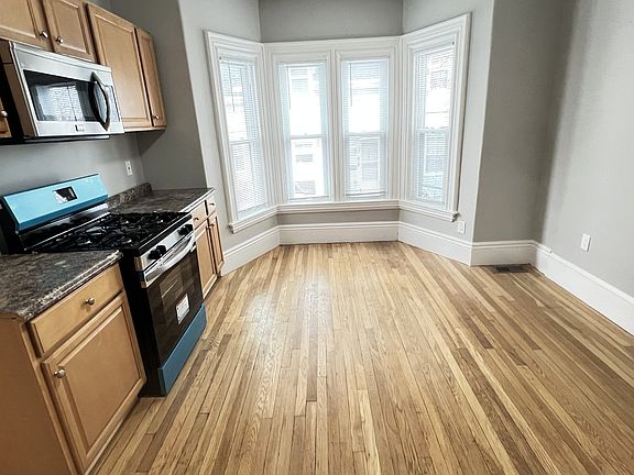 2nd image of 31 Ridgeway St APT 1