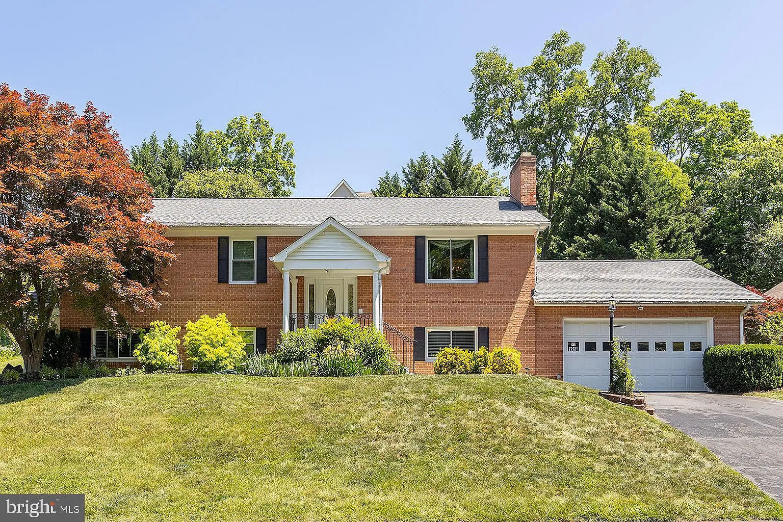 1210 Caroline St photo 1