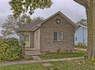 202 E Hill St, Champaign, IL 61820