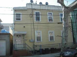 82 Wall St, Newark, NJ 07105