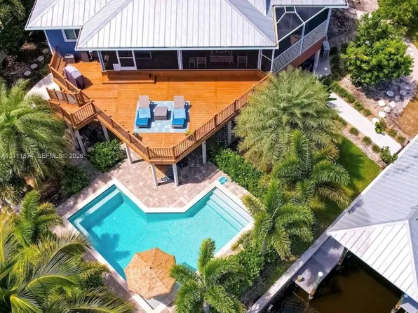 3544 Ruby Ave, Saint James City, FL 33956