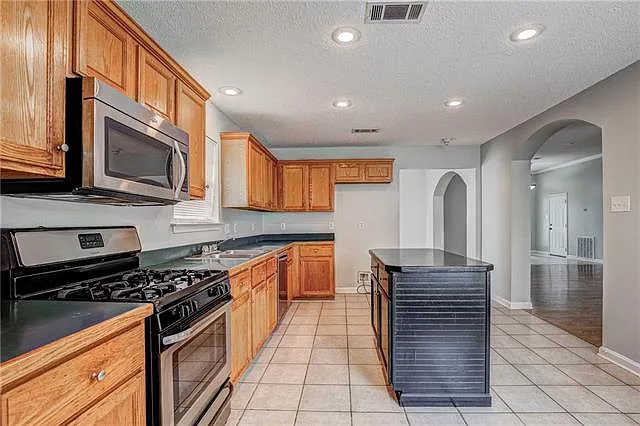 110 Pennbrooke Dr — Photo 8