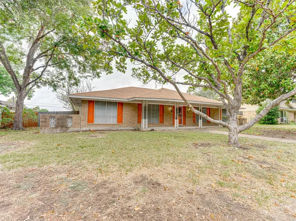 1111 N Cottonwood Dr, Richardson, TX 75080