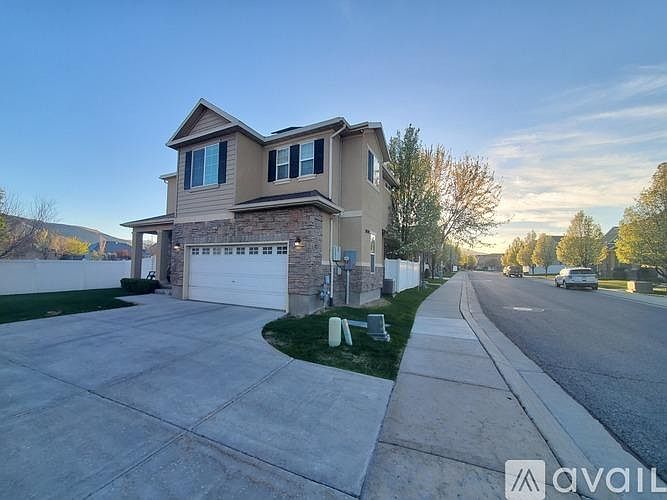 1st image of 5059 W London Bay Dr
