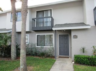 904 Riverside Dr, Greenacres, FL 33463