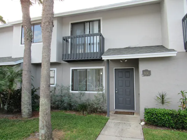 904 Riverside Dr, Greenacres, FL 33463