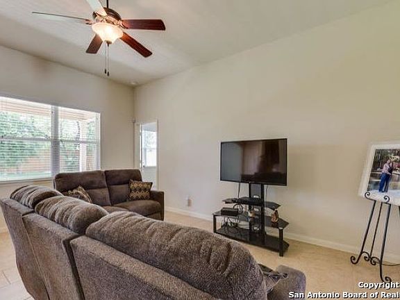 4th image of 7927 Oxbow Way