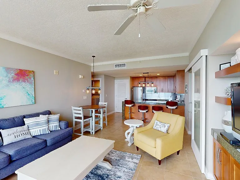 2060 Beach Blvd #601 — Photo 3