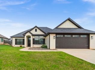 903 Sunny Mdws, Whitehouse, TX 75791