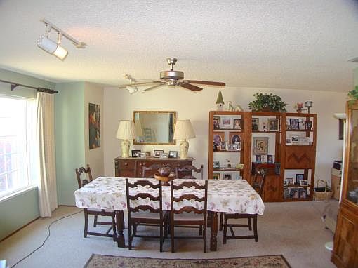 3rd image of 2398 Val Dr