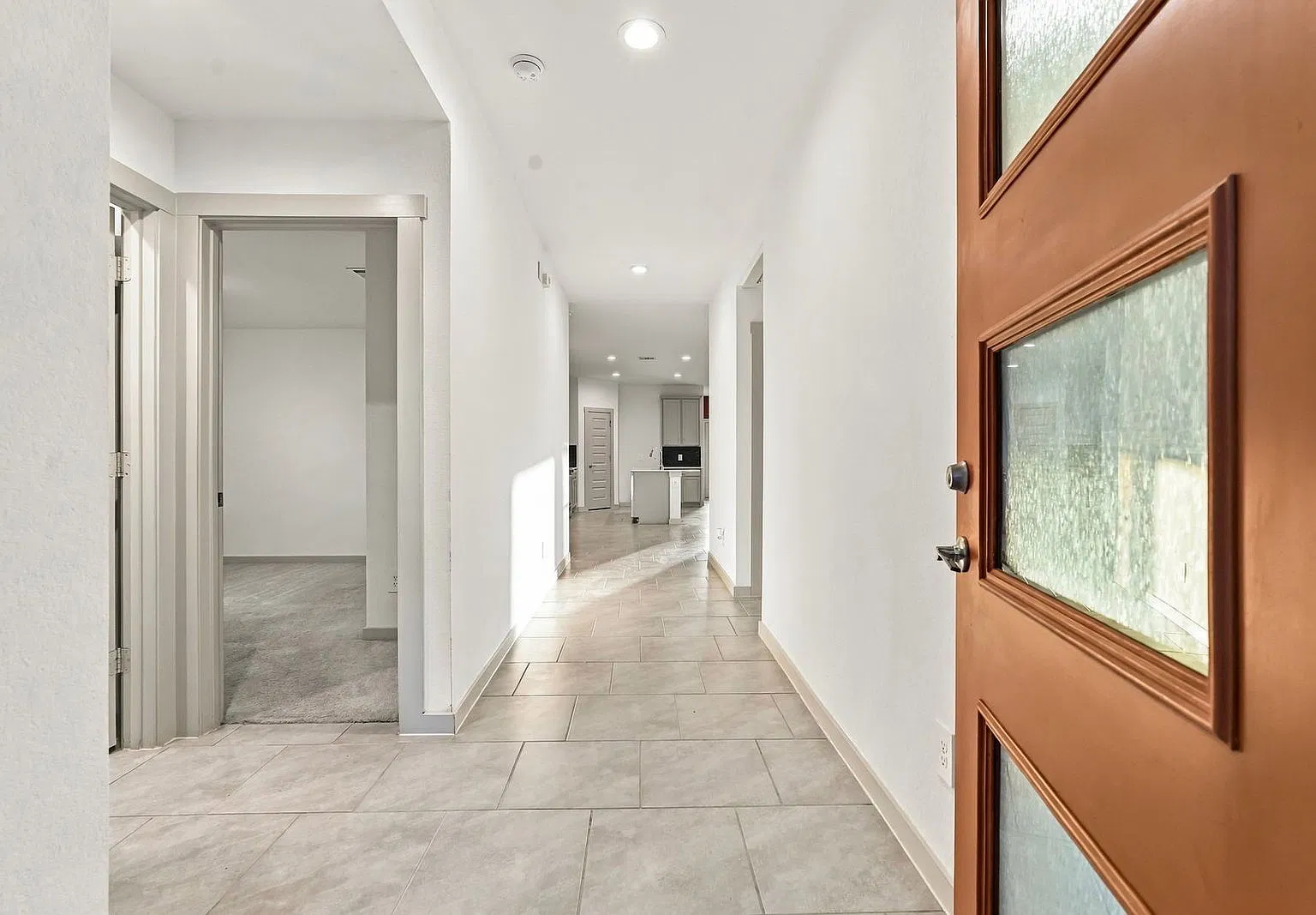 4 bed, 3.0 bath, 2202 sqft, $2,700 — Photo 4