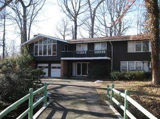 424 Wilmot Rd, New Rochelle, NY 10804