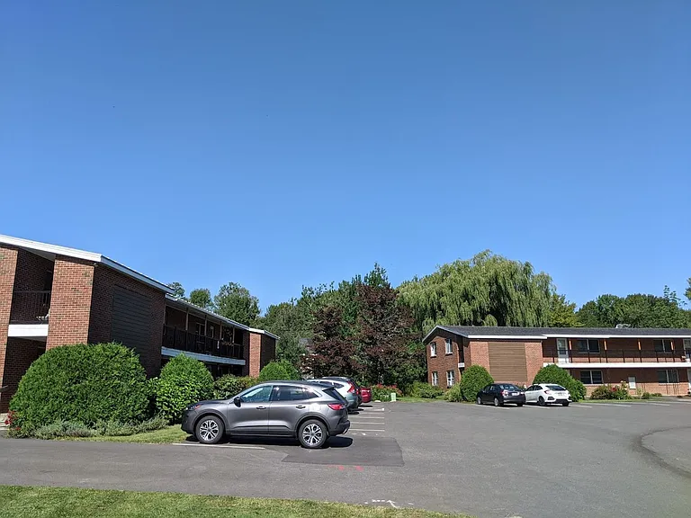 172 Camden St — Photo 34