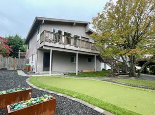 7217 SE 27th St, Mercer Island, WA 98040