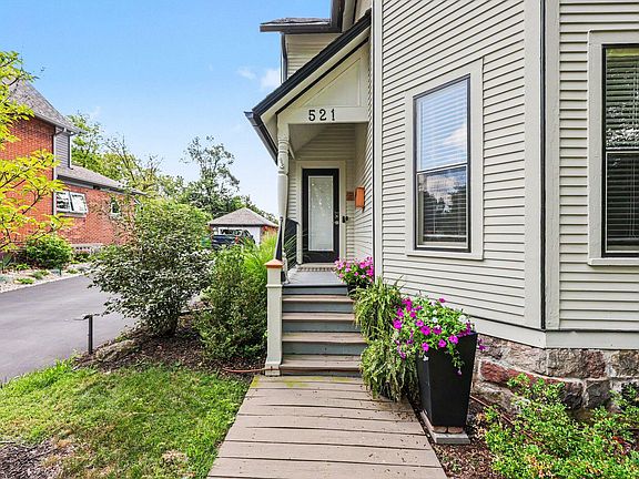 3rd image of 521 W Middle St