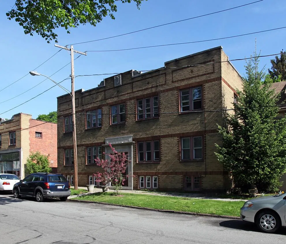 1 bed, 600 sqft, $995 — Photo 1