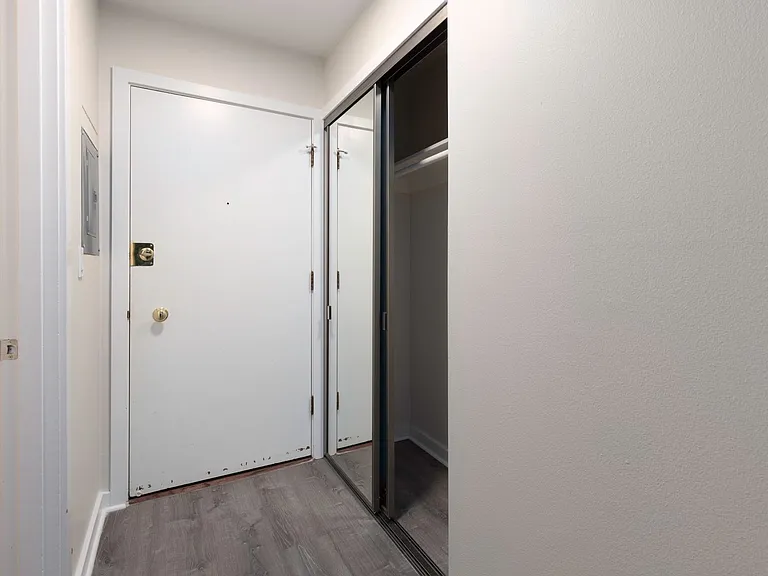 Cordova Apartments — Photo 54
