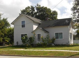 306 N Adelaide St, Fenton, MI 48430