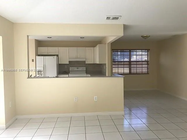 19712 NW 82nd Pl — Photo 8