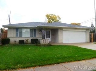 29008 Orvylle Dr, Warren, MI 48092