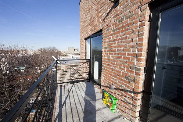 Rented by Brooklyn Group | media 12