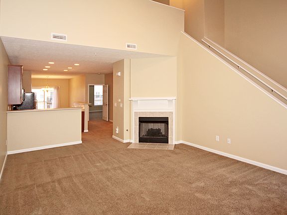 005 Living Room_01292015