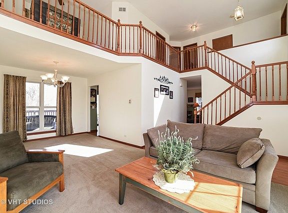 2nd image of 2360 Woodside Dr