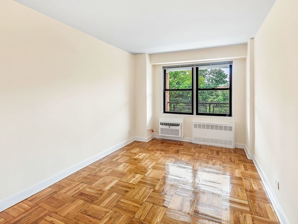 2nd image of 9801 67th Ave APT 8R
