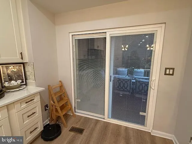 45525 Grand Central Sq — Photo 14