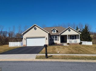 183 N Alpine Dr, York, PA 17408