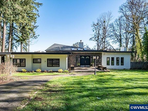 2nd image of 38597 Shady Oak Rd NE