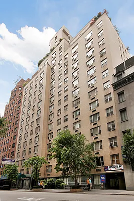 Sold by Corcoran | media 21