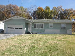 848 S Belcrest Ave, Springfield, MO 65802
