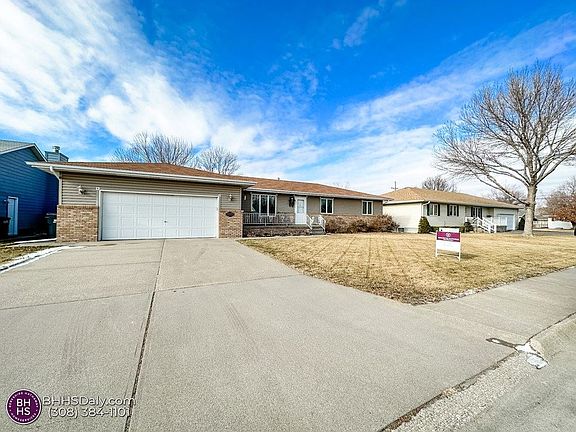 3rd image of 1220 Kennedy Dr