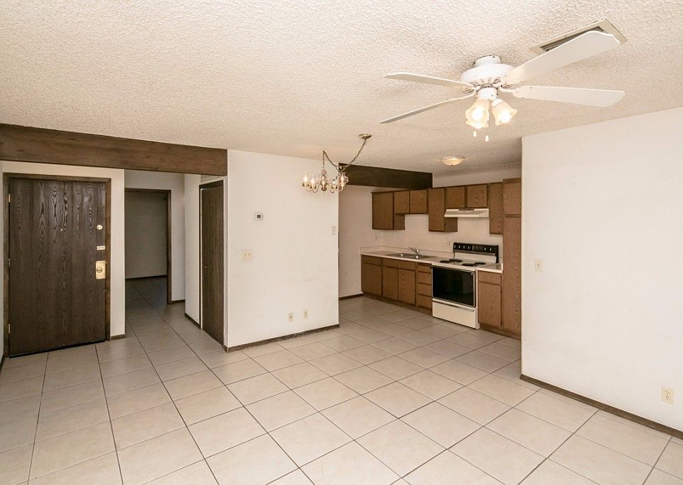 1st image of 1850 Swanson Ave Unit A17