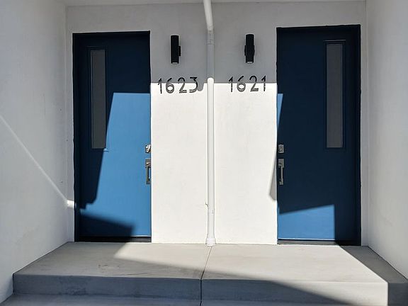 3rd image of 1617-1619-1621-1 W 255th St #1621