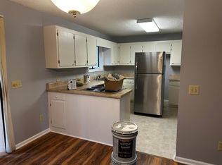 826 Hilltop Cir, Sanford, NC 27332