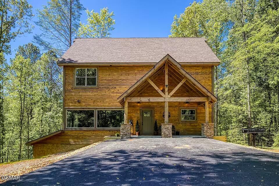 1st image of 2119 Cub Cir