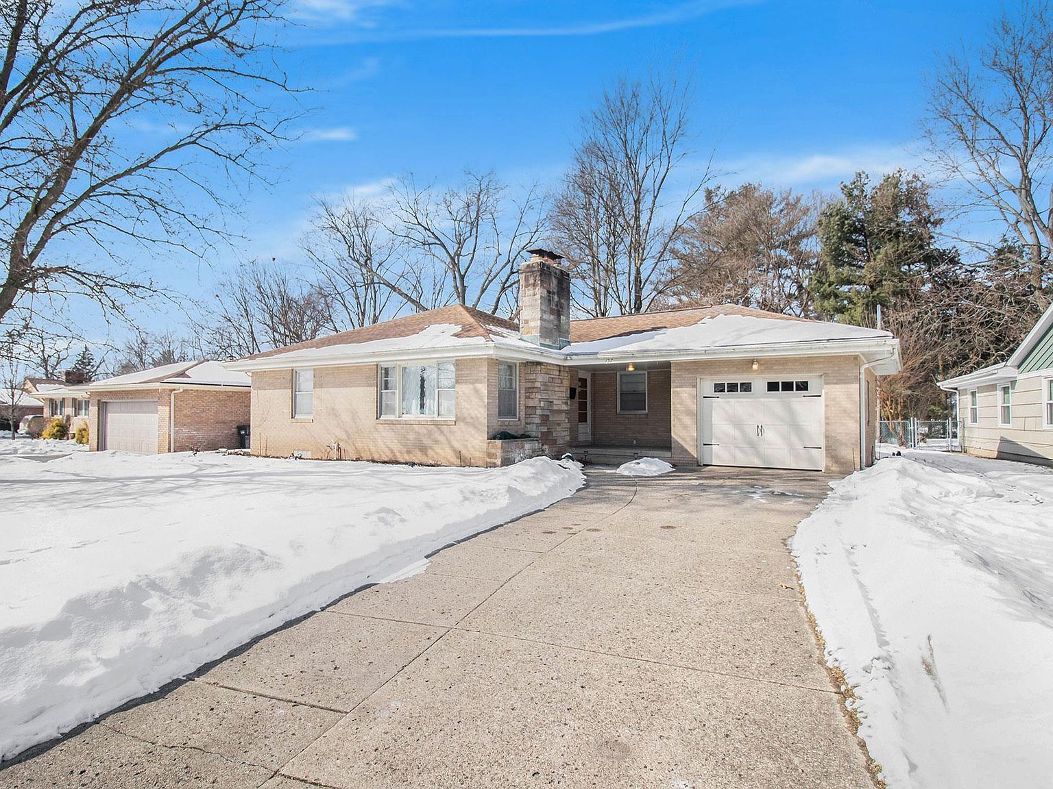 127 S Twyckenham Dr, South Bend, IN 46617 Zillow