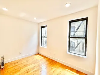 Rented by Century 21 Premier 