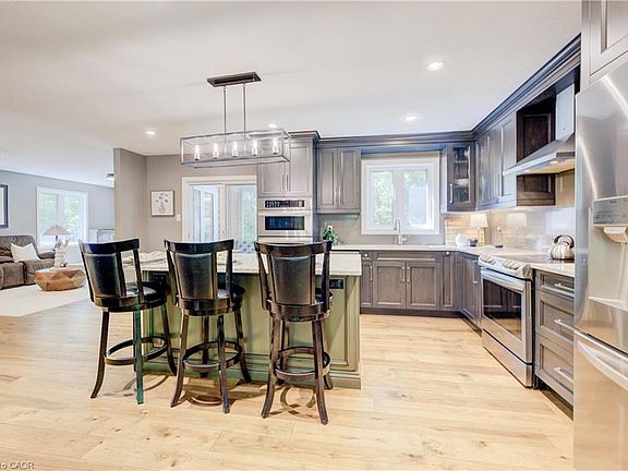 4th image of 7664 Maltby Rd E