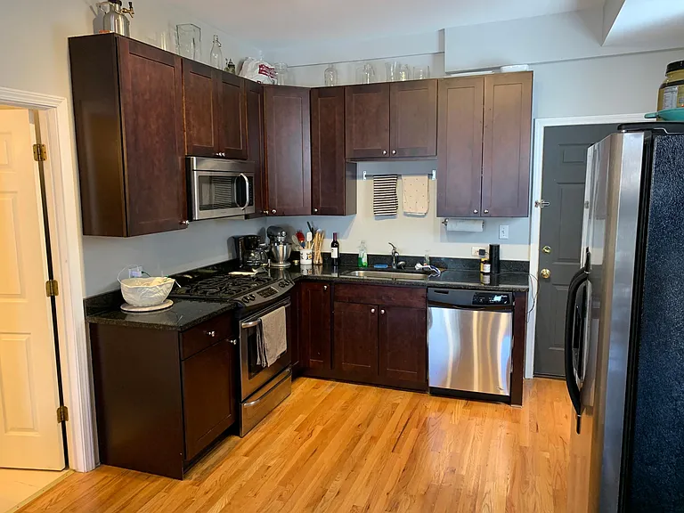 1414 N Bosworth Ave #3R — Photo 6