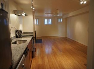 1615 Swann St NW APT 8, Washington, DC 20009