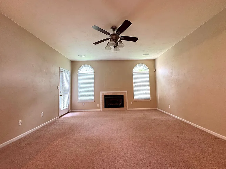 3513 Regret Ln — Photo 5