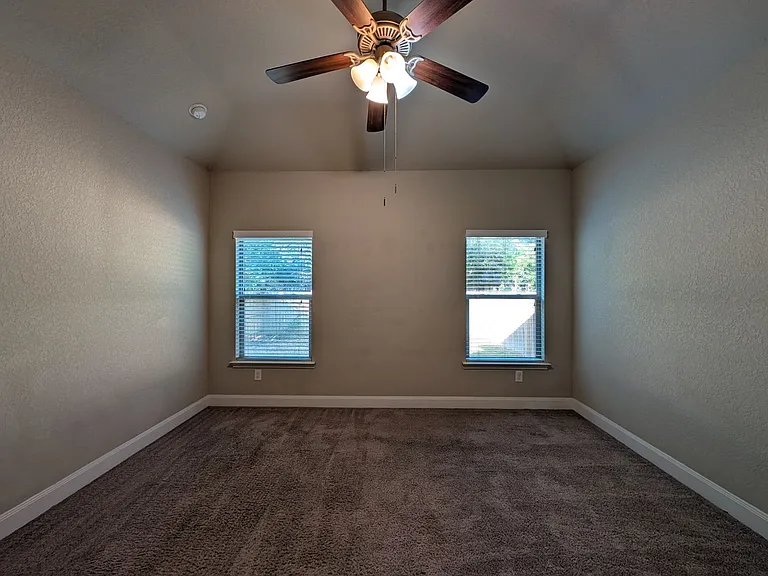 1211 Old FM 306 — Photo 9