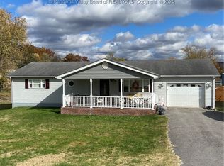 5210 Shelly Ln, Cross Lanes, WV 25313
