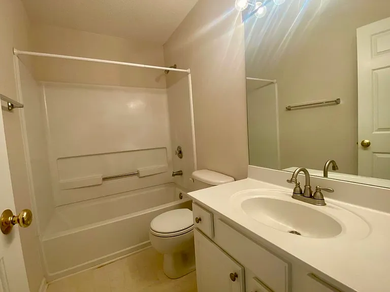 230 Regent Sq #230 — Photo 17