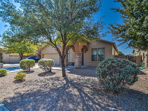 2nd image of 2951 E Cowboy Cove Trl